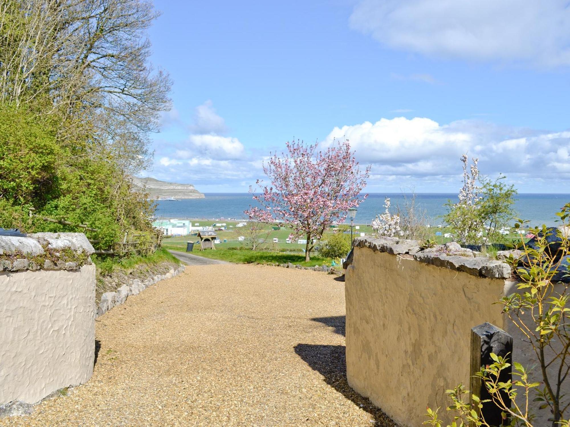 Granary Cottage Penrhyn Bay Exterior foto